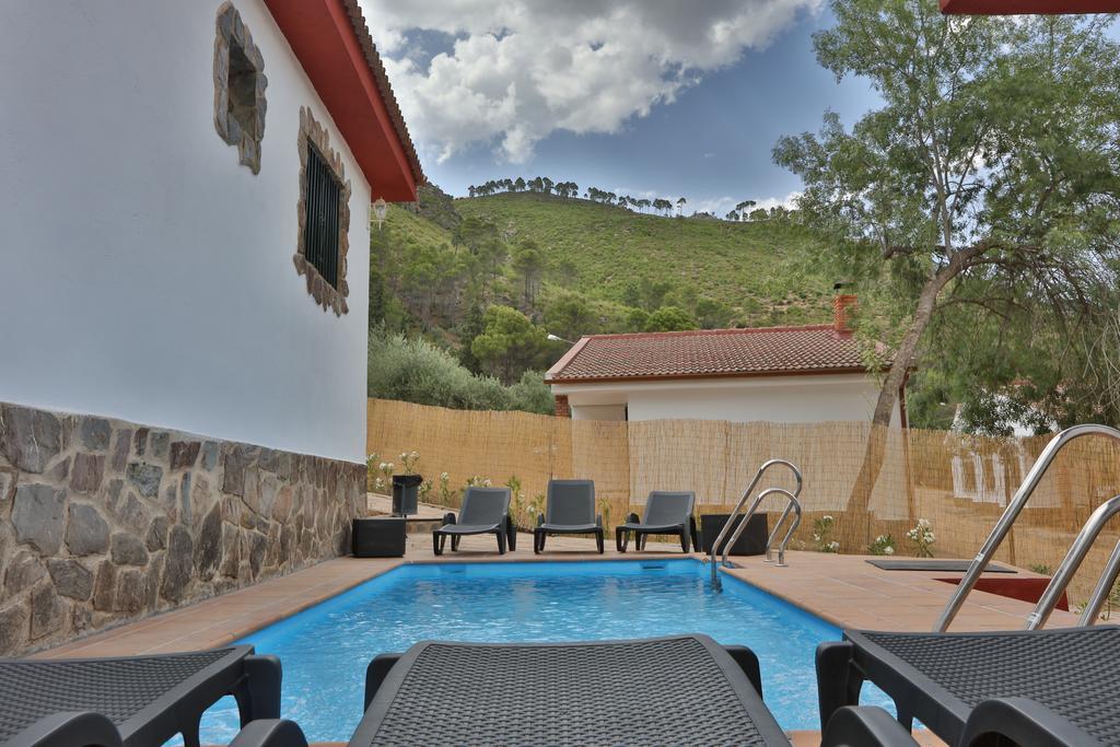 Apartamentos El Madronal Coto Rios Exterior photo