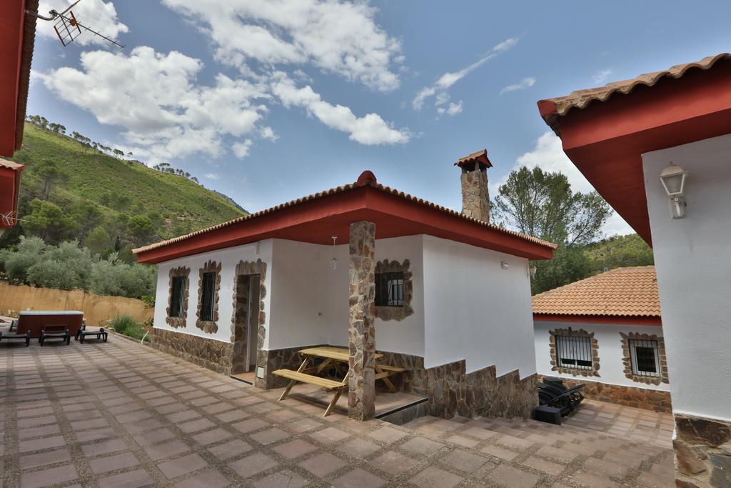 Apartamentos El Madronal Coto Rios Exterior photo
