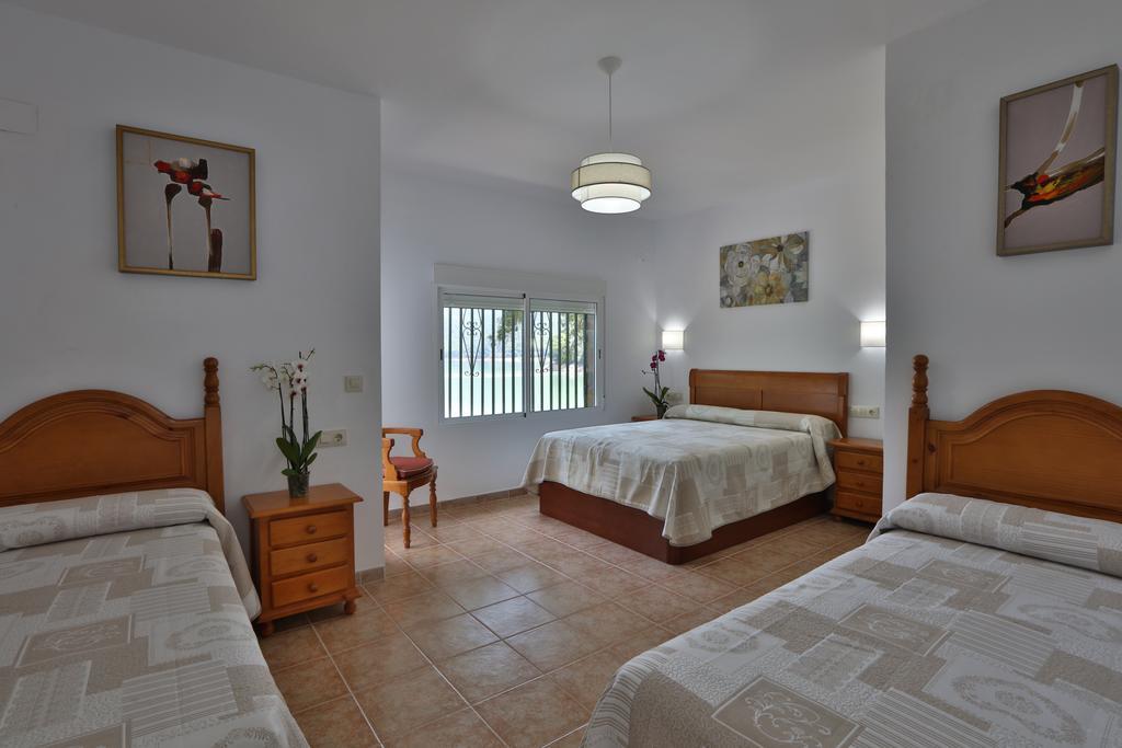 Apartamentos El Madronal Coto Rios Exterior photo